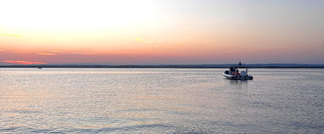 sortie bateau coucher du soleil sete