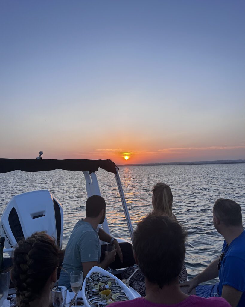 sortie en bateau coucher du soleil a sete