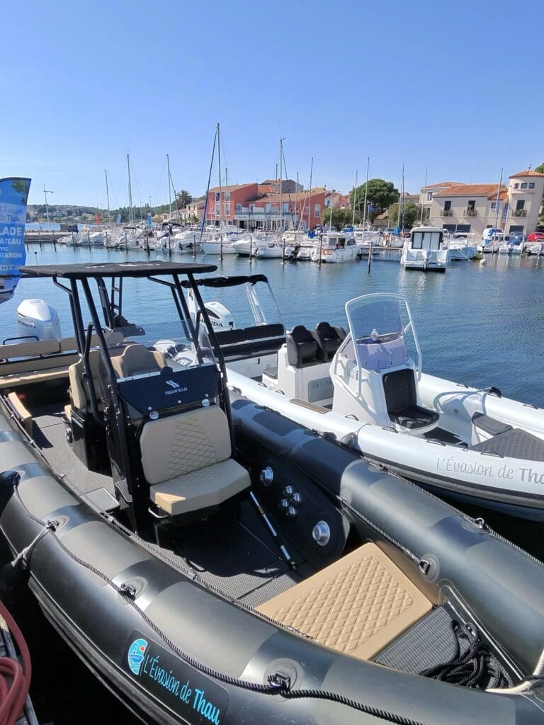 Deux navires haut de gamme