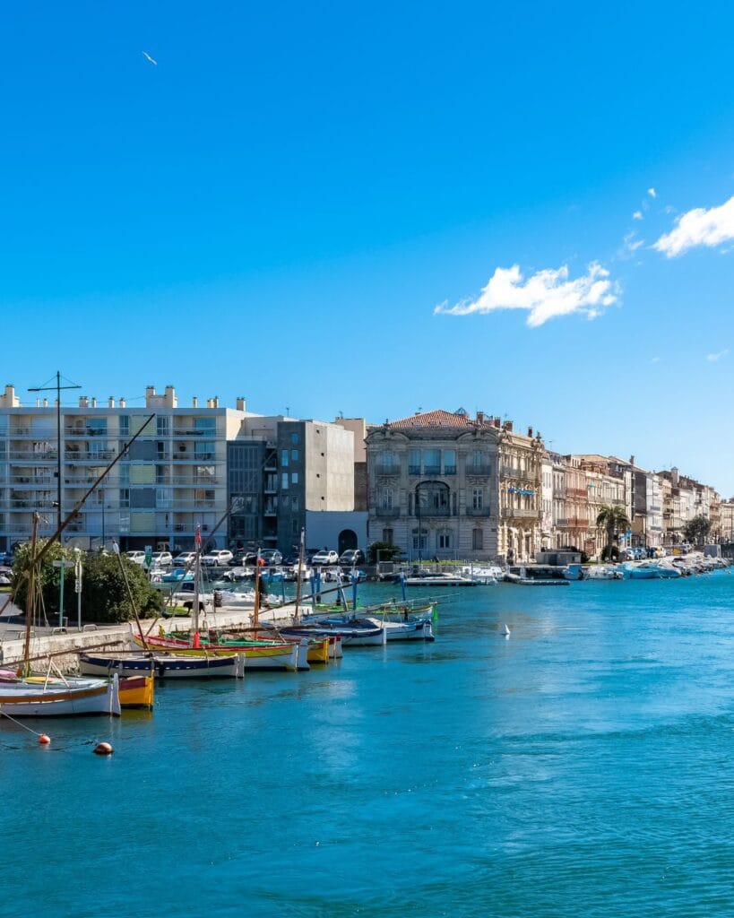 location bateau 12 personnes sete