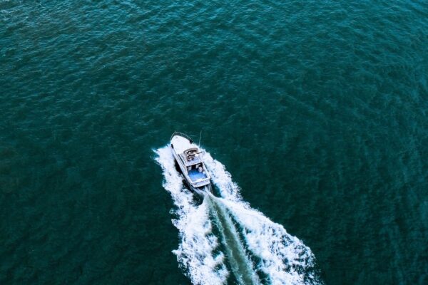 location bateau 12 personnes sete evasion thau